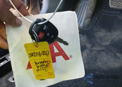 2014 Toyota Camry Se z USA, uszkodzony, nr VIN 4T1BF1FK3EU746816